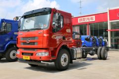 东风柳汽 乘龙M3中卡 160马力 4X2 6.75米栏板载货车底盘(LZ1165M3AA)