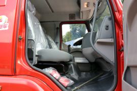 乘龙M3&nbsp;载货车驾驶室                                               图片