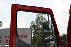 东风柳汽 乘龙M3中卡 160马力 4X2 6.75米栏板载货车底盘(LZ1165M3AA)
