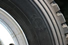 乘龙M3&nbsp;载货车底盘                                                图片