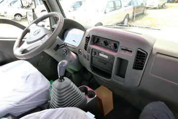 ���� ŷ����3ϵ 118���� 3360��൥���Ῠ����(BJ5049XXY-F6)ͼƬ