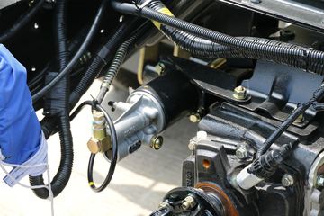 ���� ŷ����3ϵ 118���� 3360��൥���Ῠ����(BJ5049XXY-F6)ͼƬ