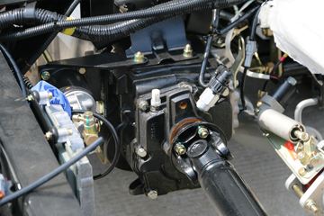 ���� ŷ����3ϵ 118���� 3360��൥���Ῠ����(BJ5049XXY-F6)ͼƬ