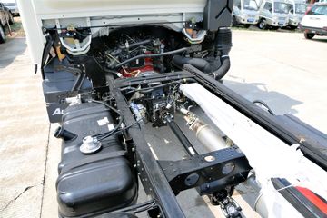 ���� ŷ����3ϵ 118���� 3360��൥���Ῠ����(BJ5049XXY-F6)ͼƬ