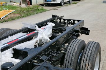 ���� ŷ����3ϵ 118���� 3360��൥���Ῠ����(BJ5049XXY-F6)ͼƬ