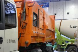 欧曼ETX&nbsp;垃圾运输车外观图片