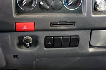 ���� ˧��Q3 116���� 4X2 ������(խ��3360����)ͼƬ