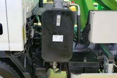 江淮 帅铃Q3 116马力 4X2 垃圾车(窄体3360底盘)