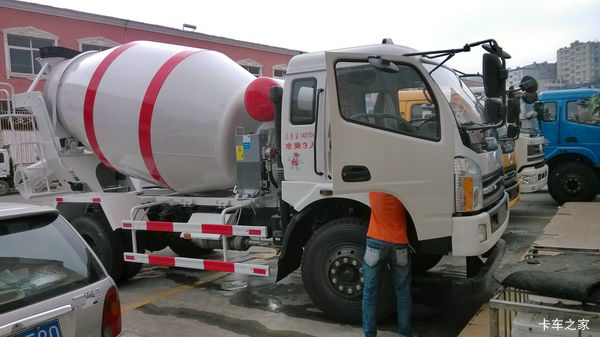 福星卡 混凝土搅拌车