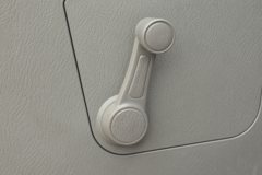 福田 奥铃捷运 82马力 2.7米双排栏板轻卡(BJ1049V9ADA-AA)