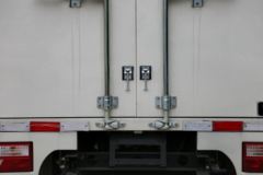 江铃 凯锐800 122马力 4.1米单排厢式轻卡(JX5047XXYXG2)