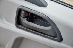 中国重汽HOWO 悍将 88马力 4.2米单排厢式轻卡(ZZ5047XXYC3414D143)