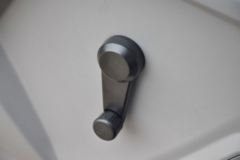 中国重汽HOWO 悍将 88马力 4.2米单排厢式轻卡(ZZ5047XXYC3414D143)