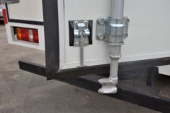 中国重汽HOWO 悍将 88马力 4.2米单排厢式轻卡(ZZ5047XXYC3414D143)