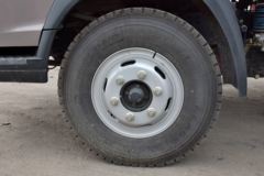 中国重汽HOWO 统帅 154马力 5.2米排半厢式载货车(ZZ5137XXYF421CD1)