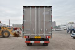 中国重汽HOWO 统帅 154马力 5.2米排半厢式载货车(ZZ5137XXYF421CD1)