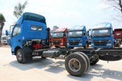 东风 多利卡T2 113马力 4X2 4.15米单排厢式轻卡底盘(DFA5040XXY11D2AC)