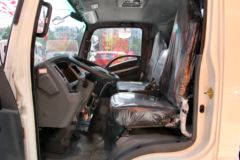 大运 奥普力 109马力 4.12米单排轻卡底盘(CGC5043XXYHGC33D)