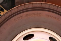 大运 奥普力 109马力 4.12米单排轻卡底盘(CGC5043XXYHGC33D)