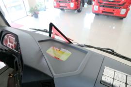 红岩杰卡&nbsp;牵引车驾驶室                                               图片