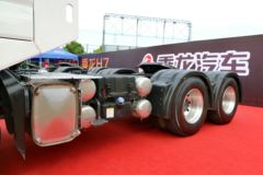 东风柳汽 乘龙H7重卡 450马力 6X4牵引车(LZ4251M7DA) 东风柳汽 乘龙H7重卡 450马力 6X4牵引车(LZ4251M7DA)