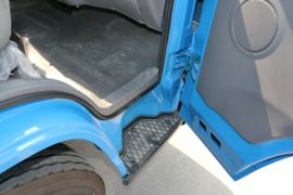 经典顺达&nbsp;爆破器材运输车驾驶室图片