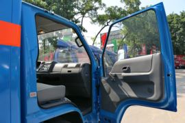 经典顺达&nbsp;爆破器材运输车驾驶室图片