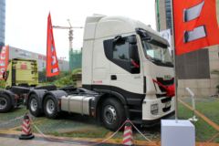 依维柯 Stralis Hi-Way重卡 500马力 6X2R牵引车
