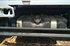 飞碟奥驰 A3系列 115马力 3.8米排半栏板轻卡(FD1046W63K)