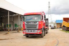 江淮 格尔发K3 300马力 8X4 6.6米平板运输车(HFC5311TPBP2K4H38AF)