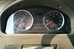 飞碟奥驰 T3工程系列 129马力 3.64米自卸车(5挡)(FD3043P10K4)