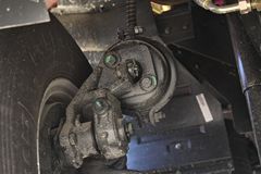 福田 欧马可3系 143马力 4.23米单排栏板轻卡(BJ1049V9JD6-A3)