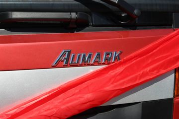 ���� ŷ����5ϵ�п� 170���� 4X2 7.75���ػ�������ͼƬ