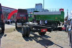 福田 欧马可5系中卡 170马力 4X2 7.75米载货车底盘(BJ5169XXY-A3)