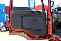 福田 欧马可5系中卡 170马力 4X2 7.75米载货车底盘(BJ5169XXY-A3)