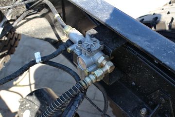 ���� ŷ����5ϵ�п� 170���� 4X2 7.75���ػ�������ͼƬ