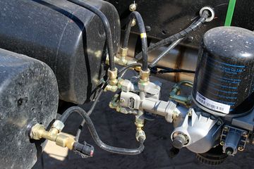 ���� ŷ����5ϵ�п� 170���� 4X2 7.75���ػ�������ͼƬ