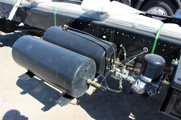 ���� ŷ����5ϵ�п� 170���� 4X2 7.75���ػ�������ͼƬ