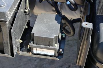 ���� ŷ����5ϵ�п� 170���� 4X2 7.75���ػ�������ͼƬ