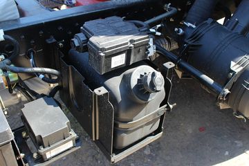 ���� ŷ����5ϵ�п� 170���� 4X2 7.75���ػ�������ͼƬ