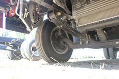 福田 欧马可3系 143马力 4.23米单排仓栅式轻卡(BJ5049CCY-A3)