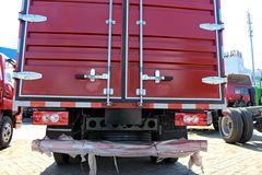 福田 欧马可3系 143马力 4.23米单排仓栅式轻卡(BJ5049CCY-A3)