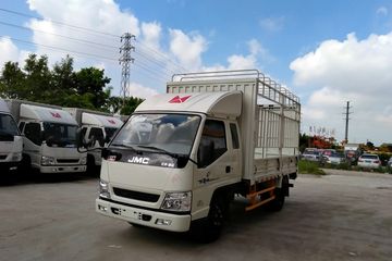 江铃 新凯运 109马力 3.8米排半仓栅式轻卡(JX5044CCYXPG2)