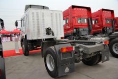 中国重汽 斯太尔M5G重卡 290马力 4X2 LNG牵引车(ZZ4181M421GE1L)