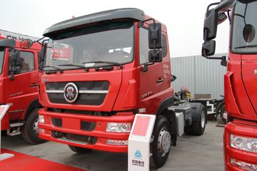 中国重汽 斯太尔D7B重卡 340马力 4X2牵引车(ZZ4183N3611D1)