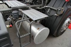 中国重汽 斯太尔M5G重卡 280马力 4X2牵引车(ZZ4181N361GD1)