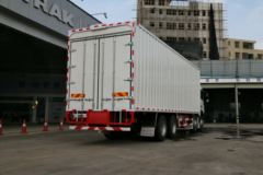 中国重汽 汕德卡SITRAK C5H重卡 340马力 8X4 9.5米飞翼式载货车(ZZ5316XXYN466GD1)