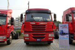 青岛解放 悍V重卡 220马力 4X2牵引车(CA4143P1K2E4A80)