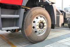 青岛解放 悍V重卡 220马力 4X2牵引车(CA4143P1K2E4A80)