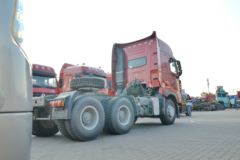 中国重汽 HOWO T7H 440马力 6X4牵引车(ZZ4257V324HD1B)